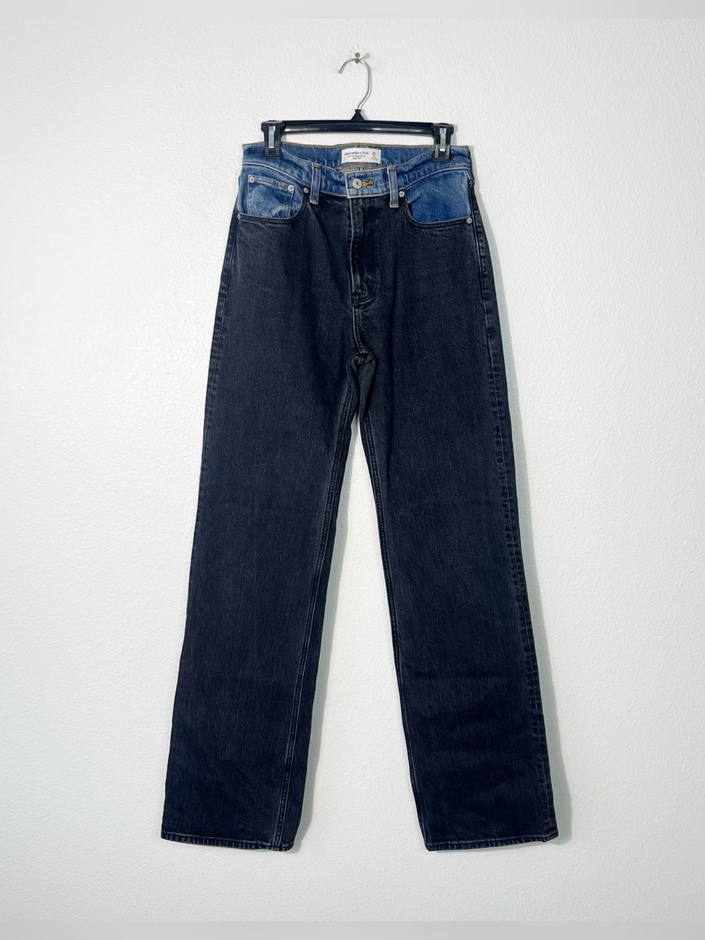 Abercrombie & Fitch ’90s Relaxed High Rise Jeans Women’s Size 26/2XL Two Tone